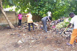 THE COP IN COLLABORATION WITH ENVIRONMENTAL HEALTH DEPARTMENT IN AMANSIE CENTRAL DISTRICT ORGANISED A CLEAN UP EXERCISE ON 13TH JULY, 2023